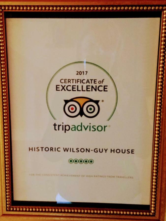 Historic Wilson-Guy House Bed & Breakfast Niagara-on-the-Lake Exterior photo